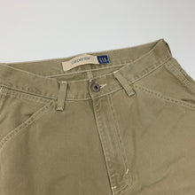 Load image into Gallery viewer, Khaki Gap Carpenter Short 30W
