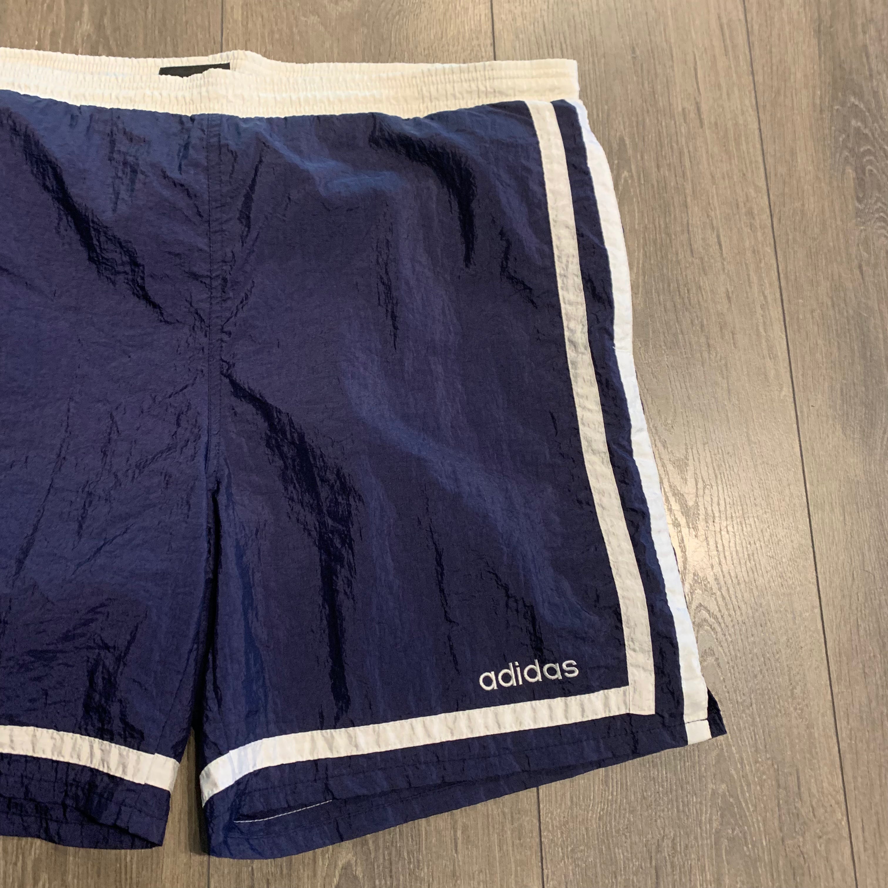 90s Adidas Shorts 37