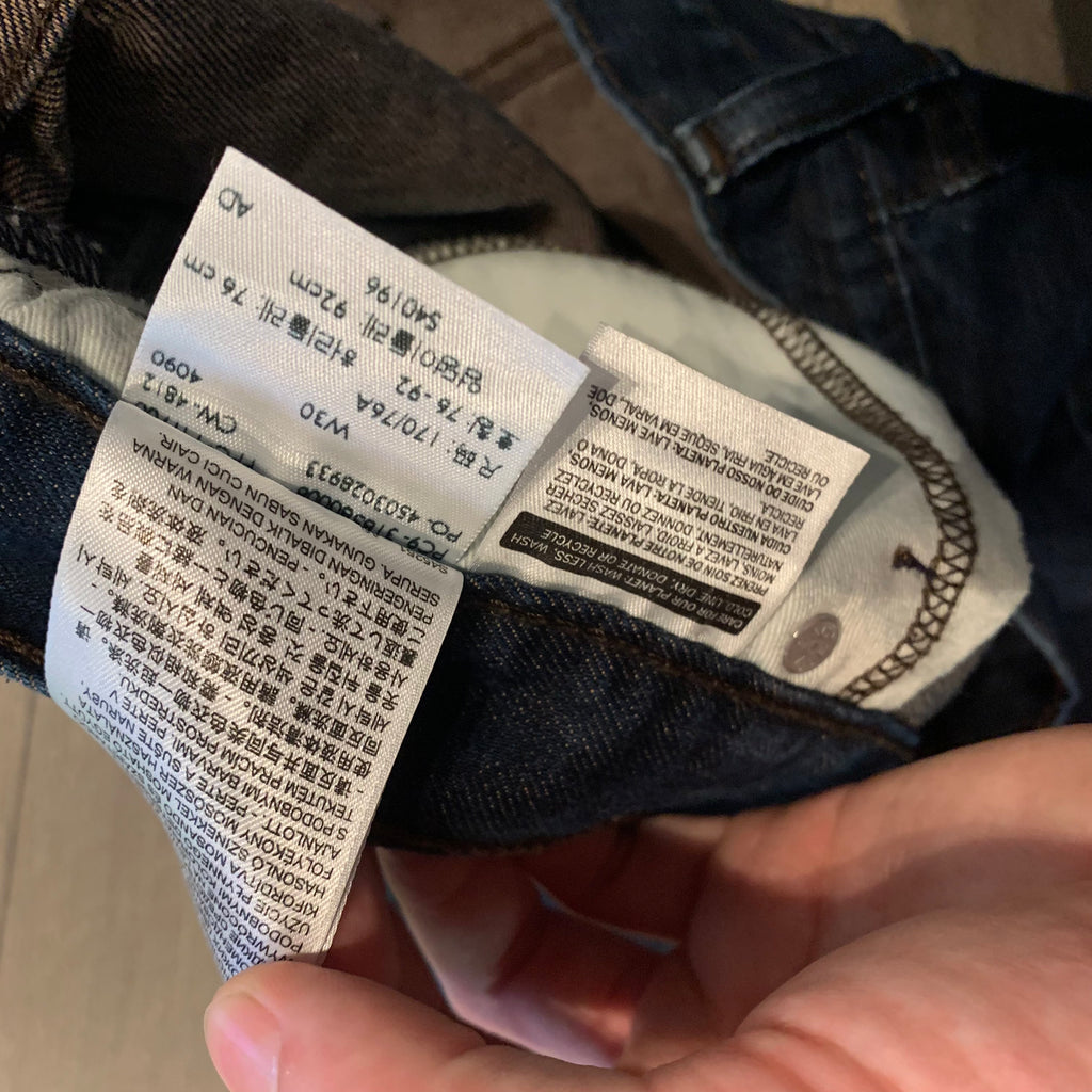 Dark Washed Levi’s Shorts 508 30W