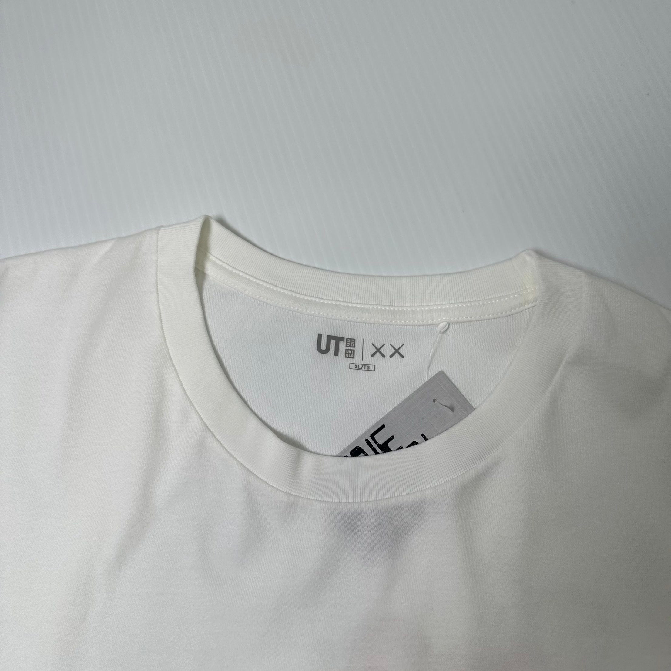 KAWS X Uniqlo Character Graphic Tee XL
