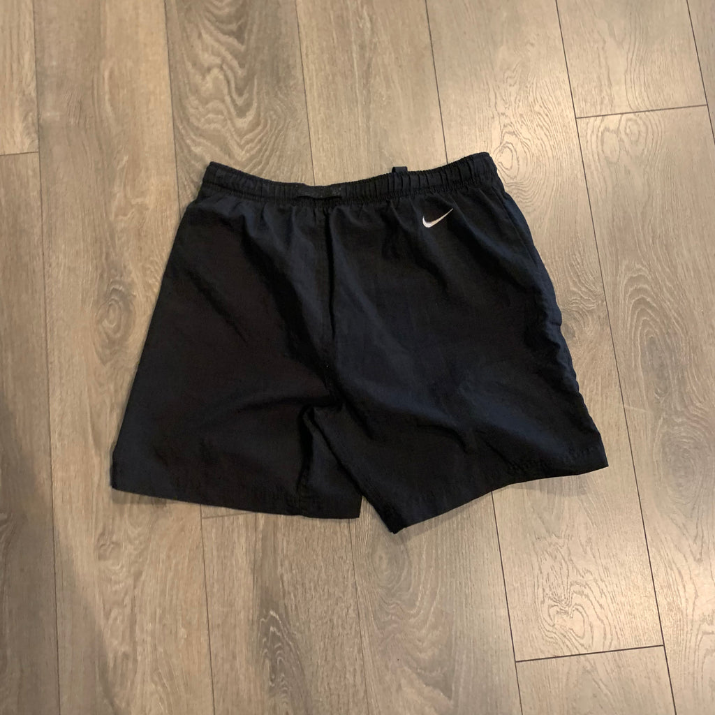 Vintage Nike ACG Nylon Short L
