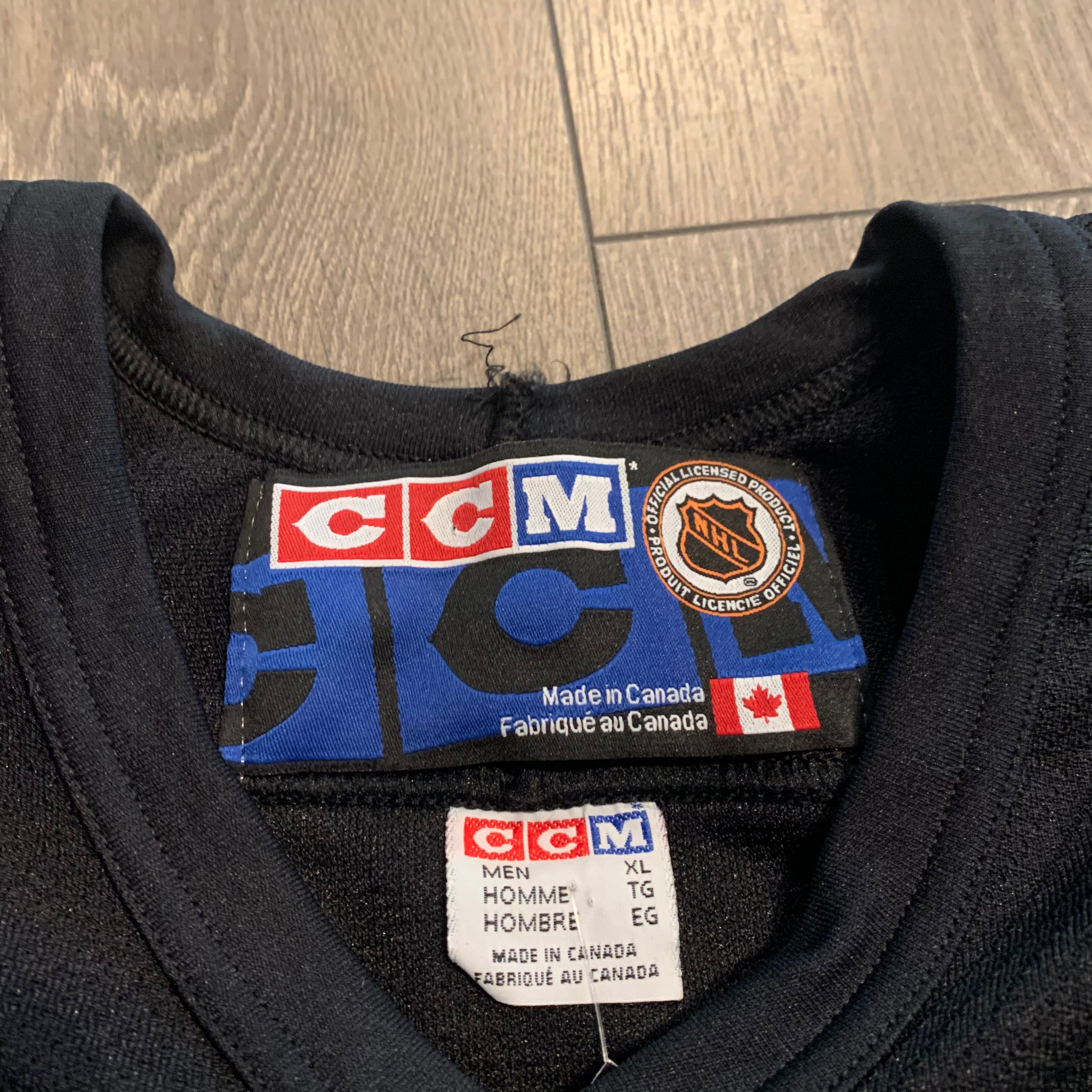 LA Kings Hockey Jersey XL