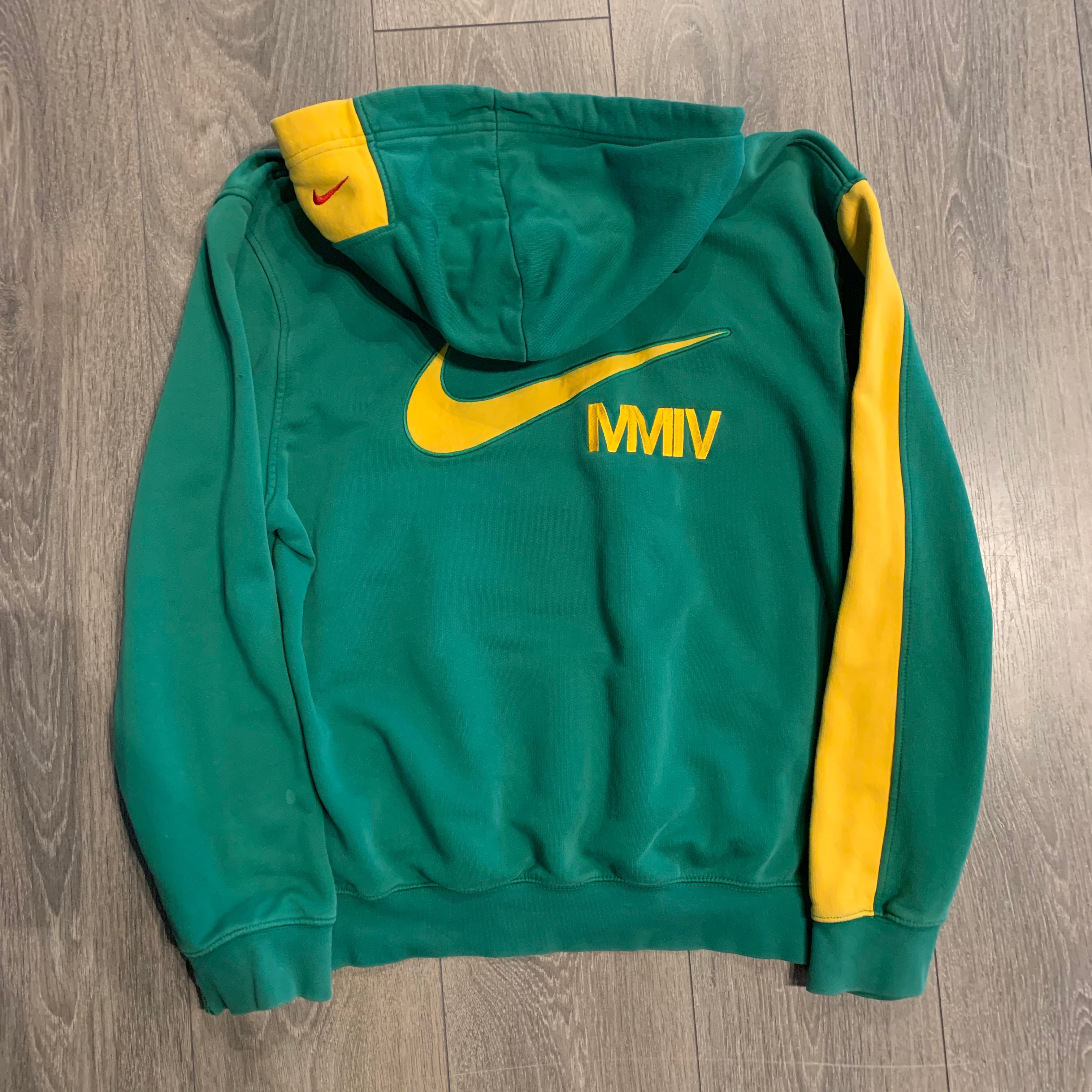 Y2K Nike MMIV Hoodie M
