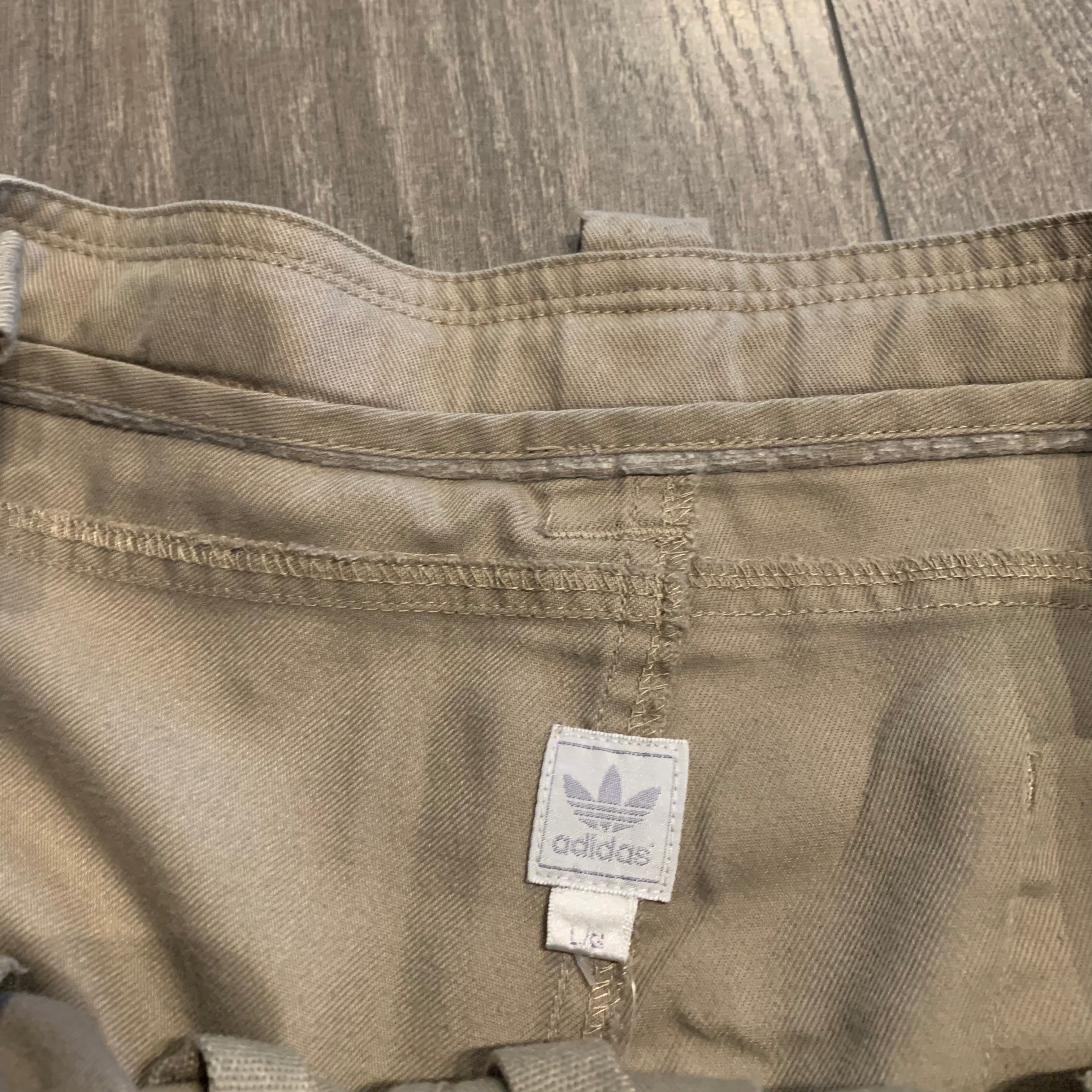 Adidas Cargo Shorts L