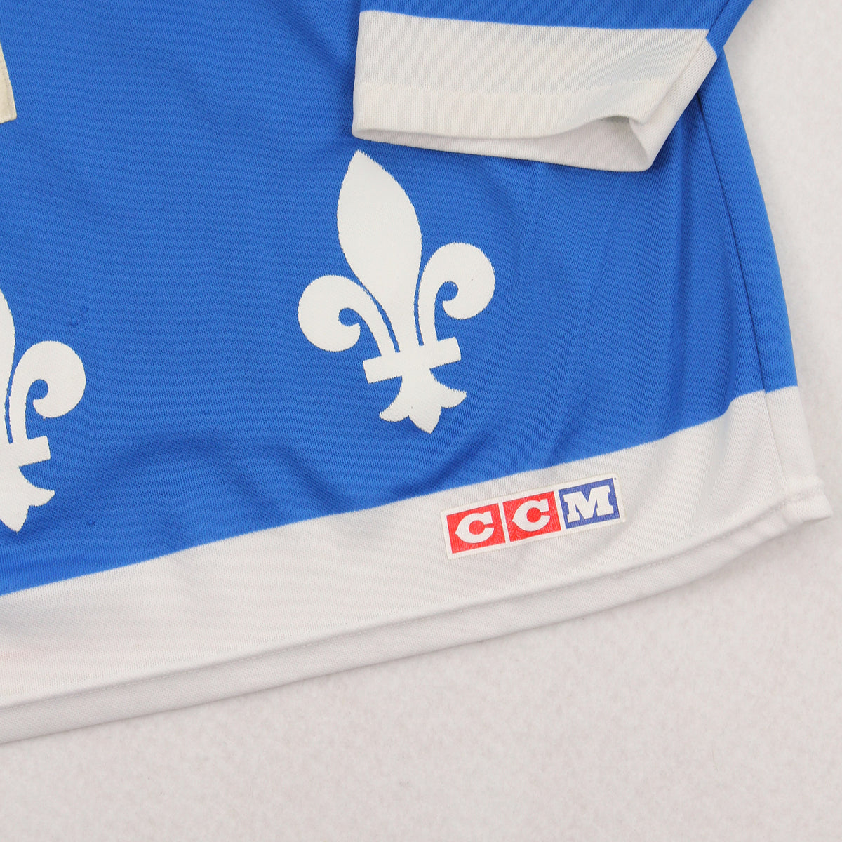 Vintage CCM Quebec Nordiques #7 NHL Jersey XL