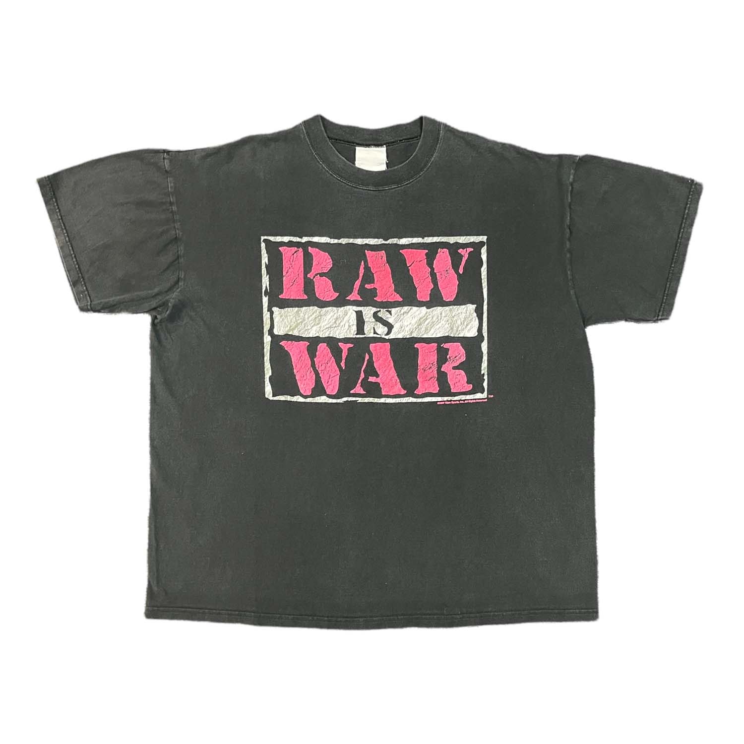 1997 Raw is War tee XL