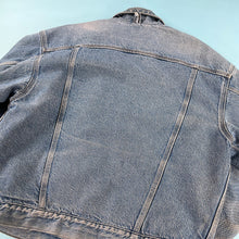 Load image into Gallery viewer, Vintage Carhartt blanket lined denim jacket L
