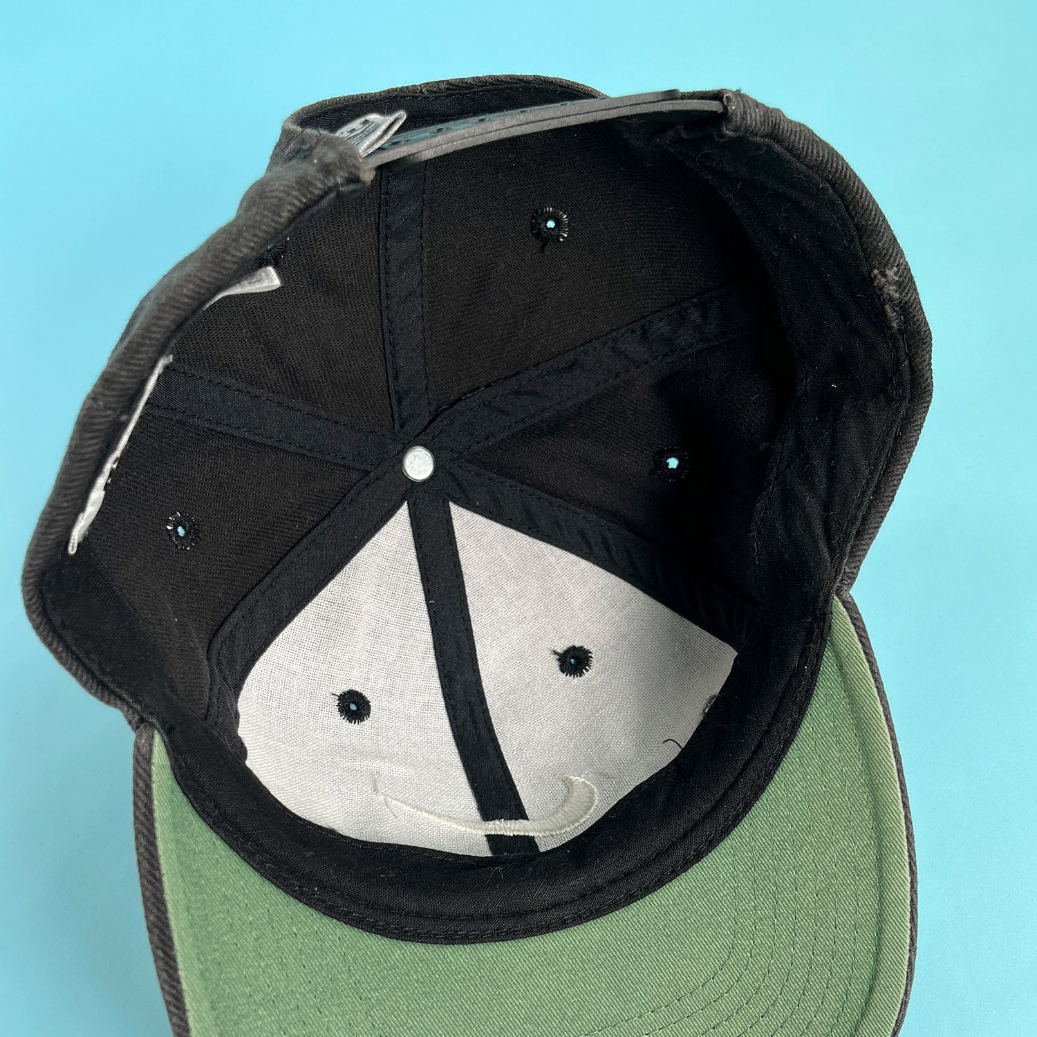 '90s Nike swoosh snapback