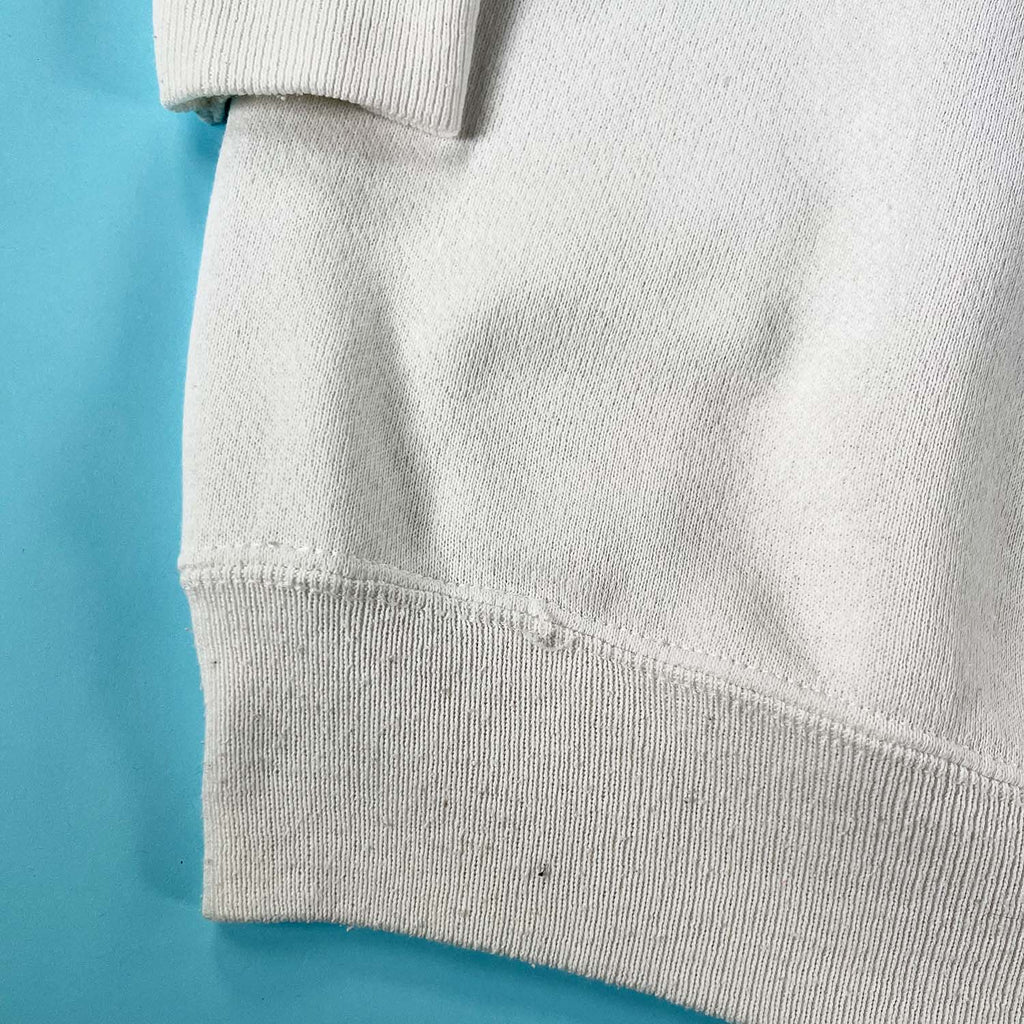 '90s Good Planets Are Hard to Find crewneck XL
