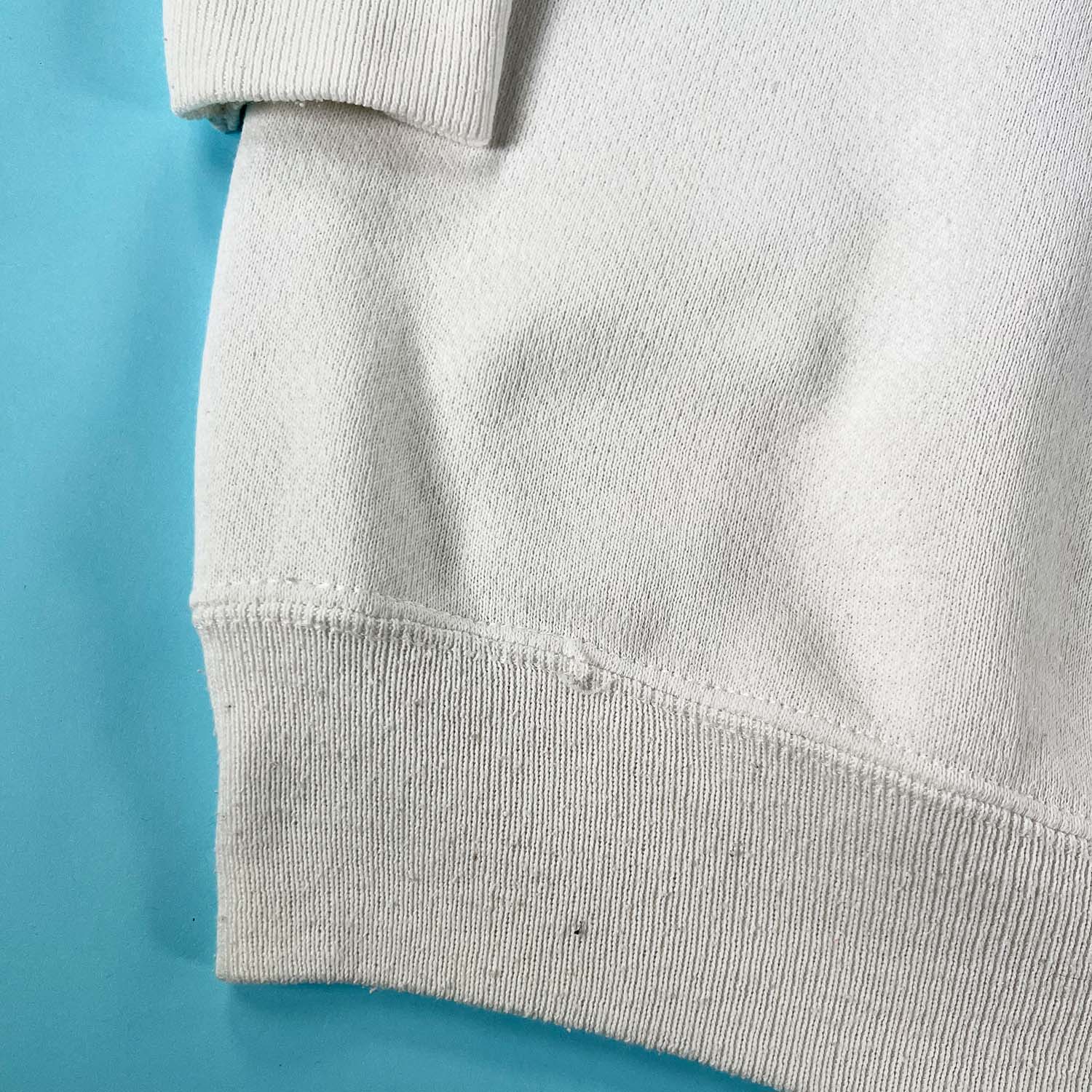 '90s Good Planets Are Hard to Find crewneck XL