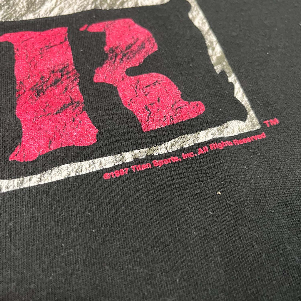 1997 Raw is War tee XL