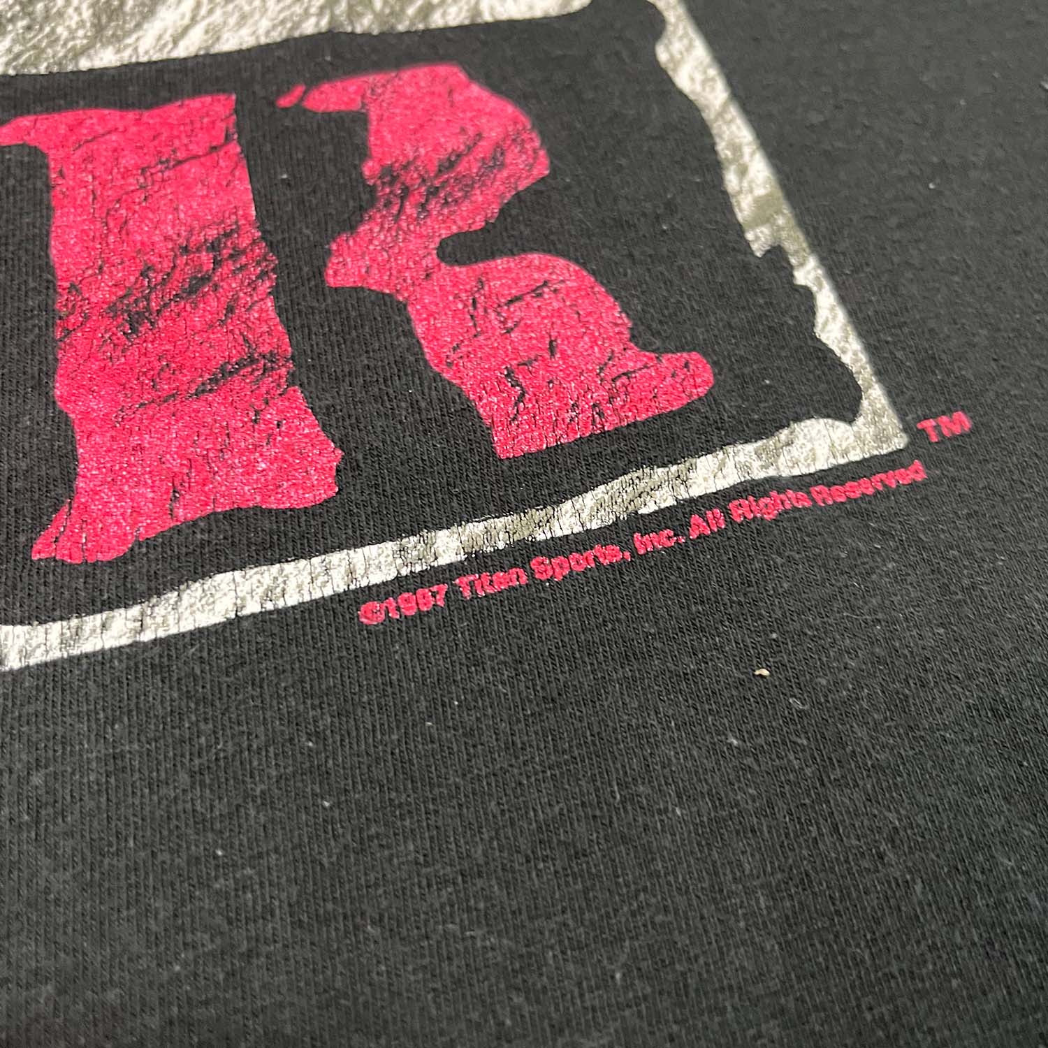 1997 Raw is War tee XL