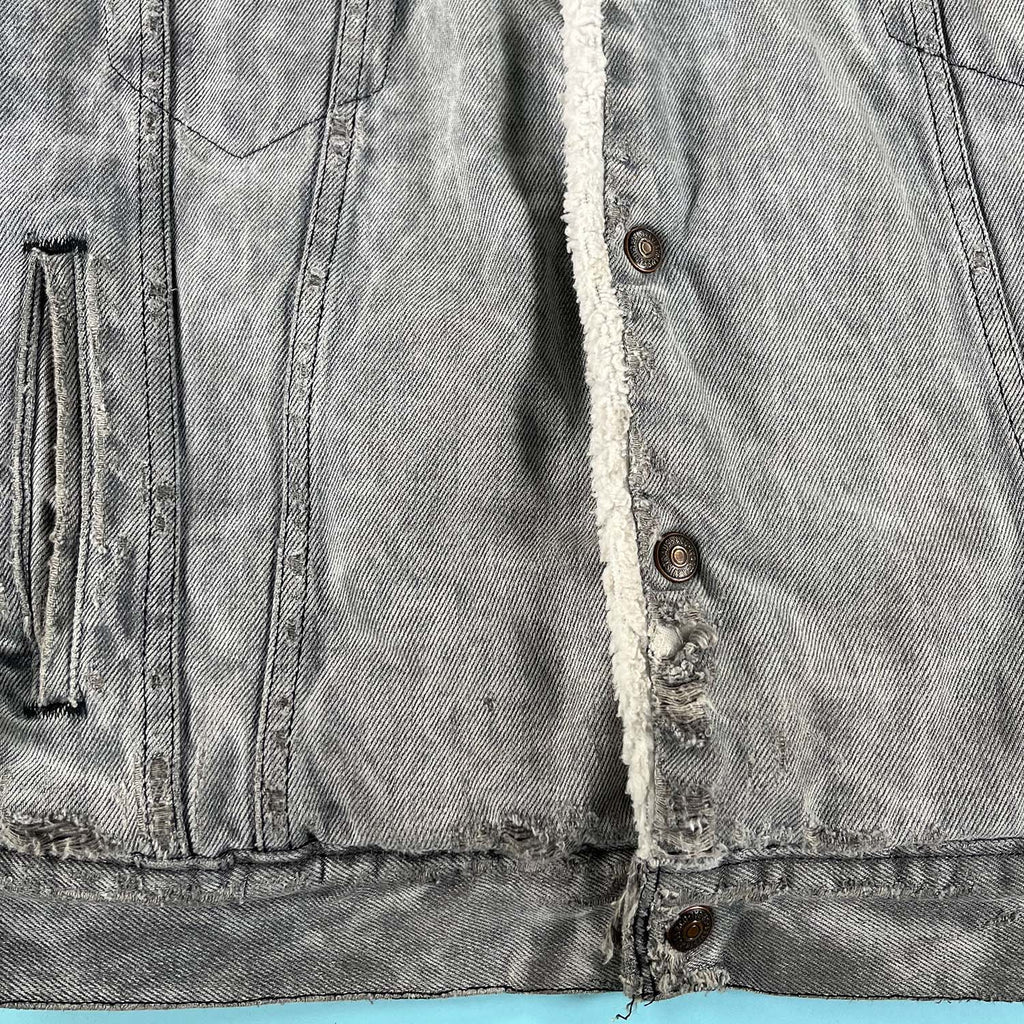 Vintage Levi's sherpa lined denim jacket L