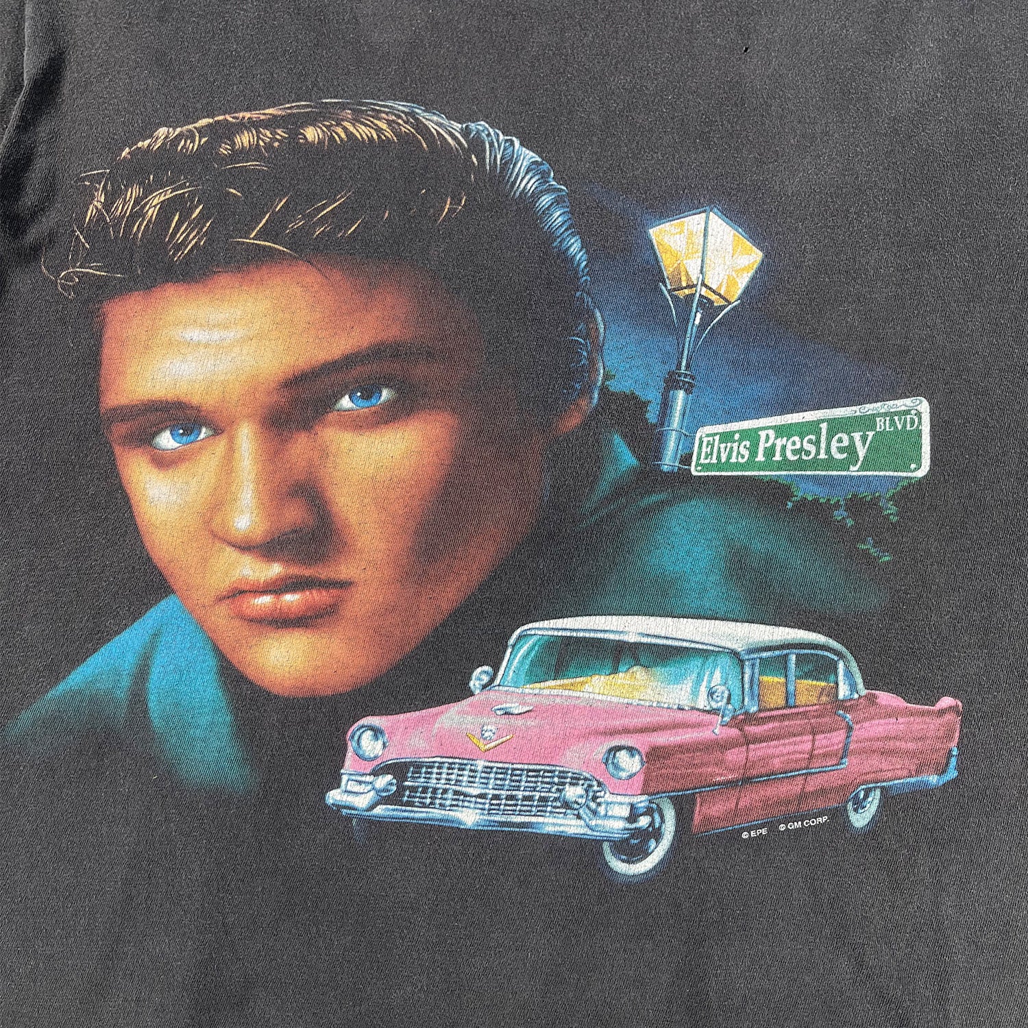 1999 Elvis Presley faded tee S/M