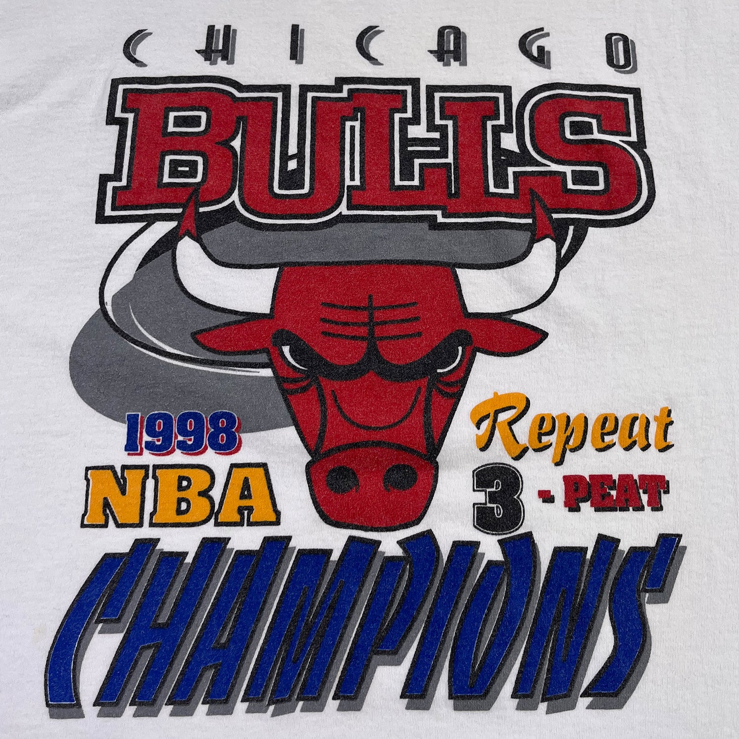 1998 Chicago Bulls Repeat 3-peat NBA Champions tee L/XL