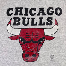 Load image into Gallery viewer, Vintage Chicago Bulls Logo 7 tee L
