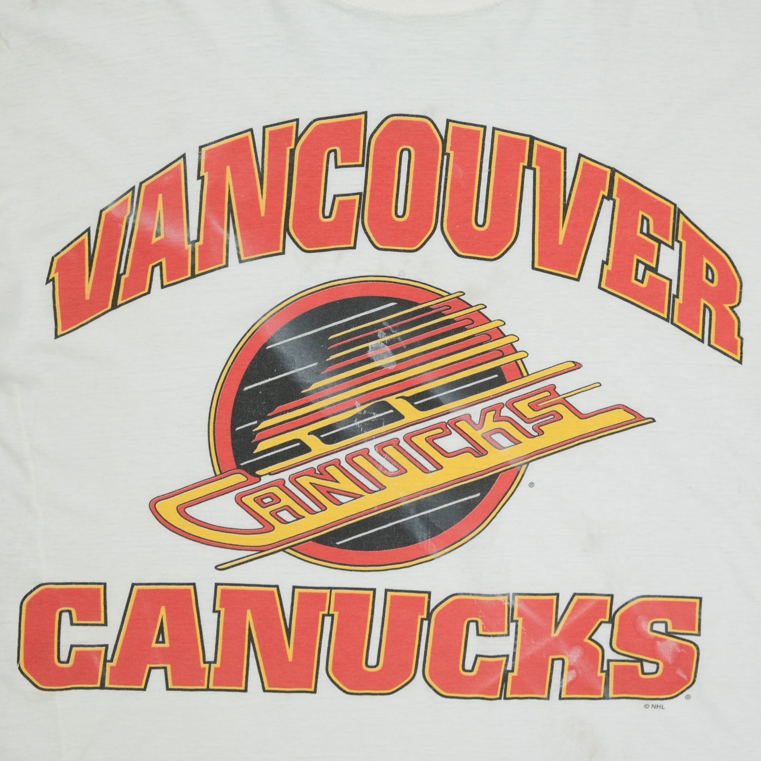 '90s Vancouver Canucks distressed NHL tee L