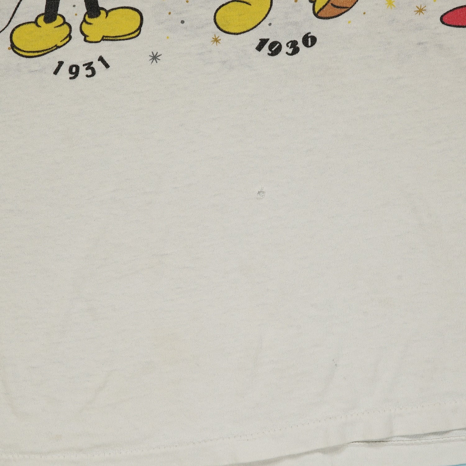 '90s Mickey Through the Years distressed tee XL