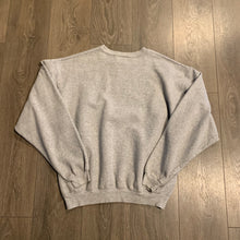 Load image into Gallery viewer, Smithsonian Crewneck L
