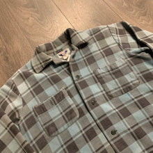 Load image into Gallery viewer, Vintage Champion Flannel S
