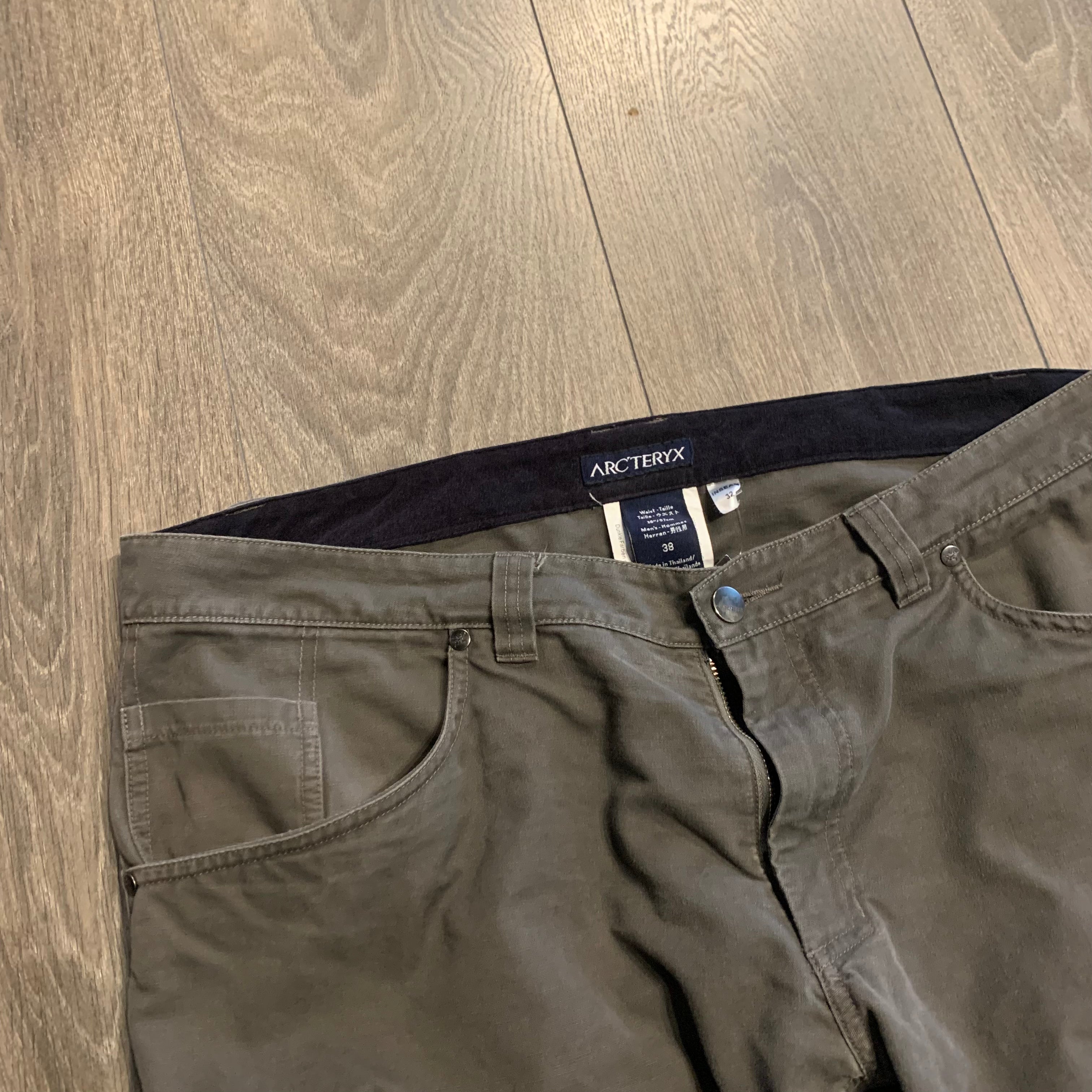 Arc’teryx Grey Pants 38