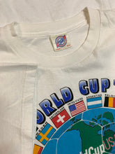 Load image into Gallery viewer, Vintage World Cup 94’ tee M
