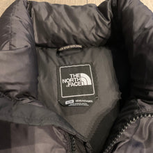 Load image into Gallery viewer, The North Face 700 puffer vest M
