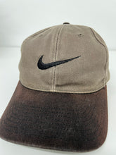 Load image into Gallery viewer, Vintage Nike swoosh snapback
