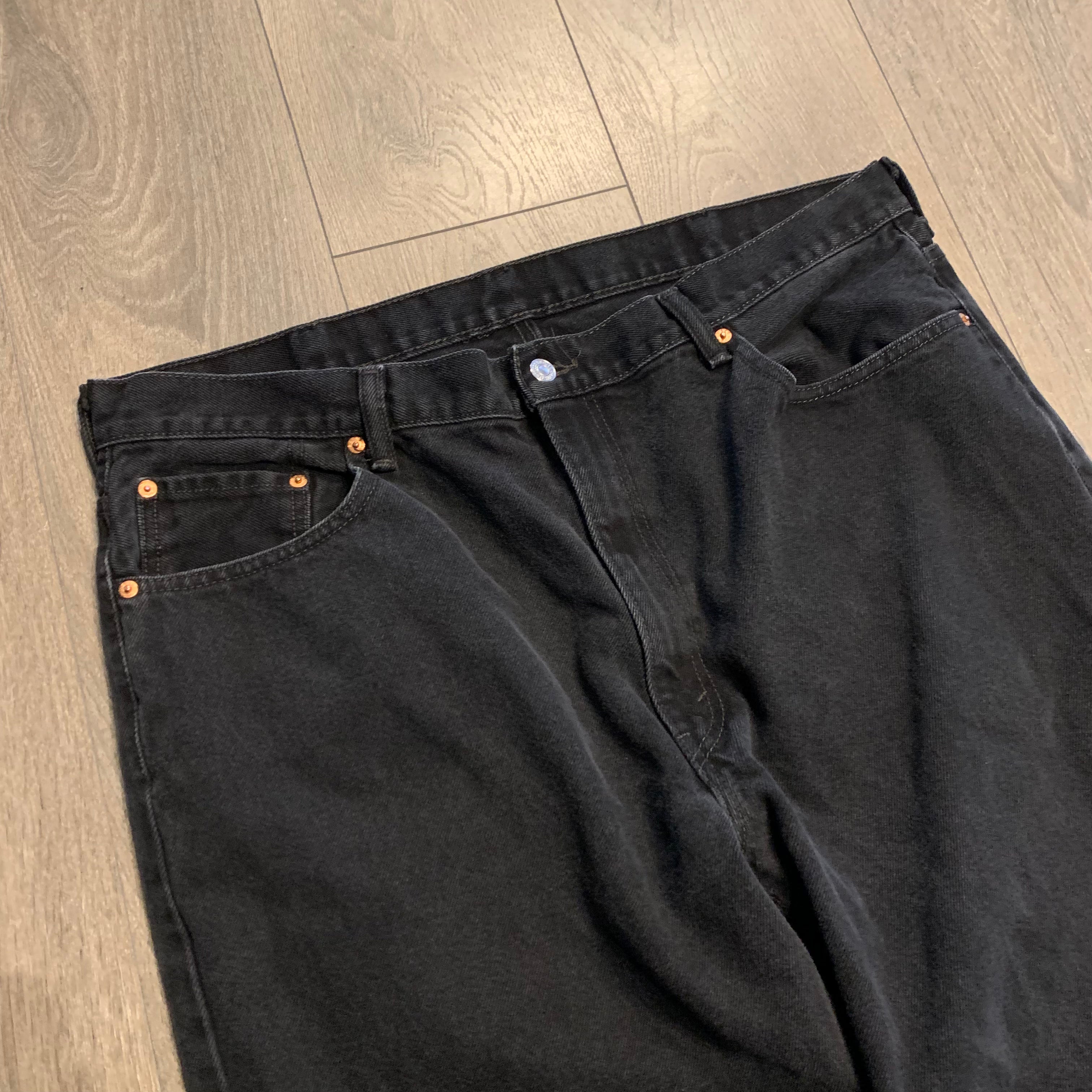 Black Levi’s 501 40