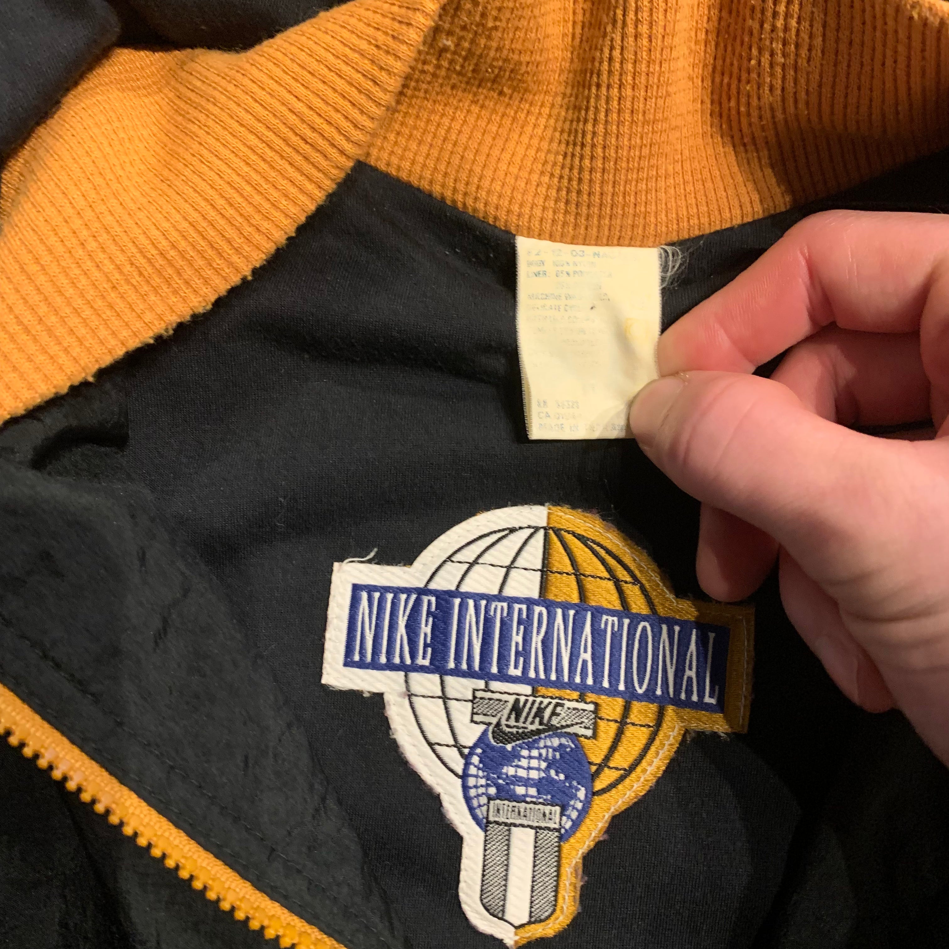 90s Nike International windbreaker jacket M/L