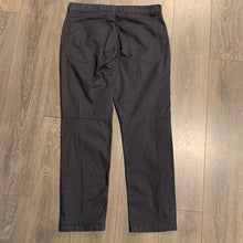 Load image into Gallery viewer, The North Face Grey Pants 36
