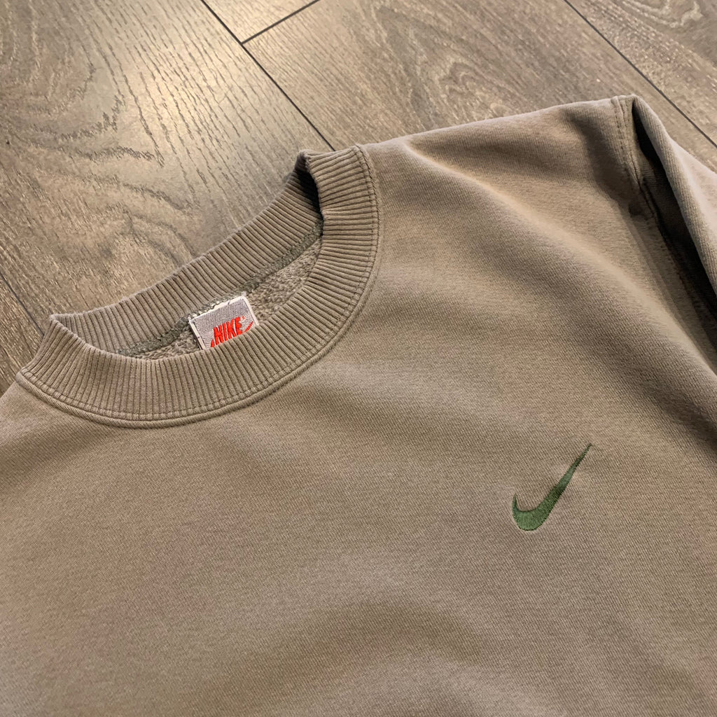 Vintage Nike tonal mini swoosh crewneck M