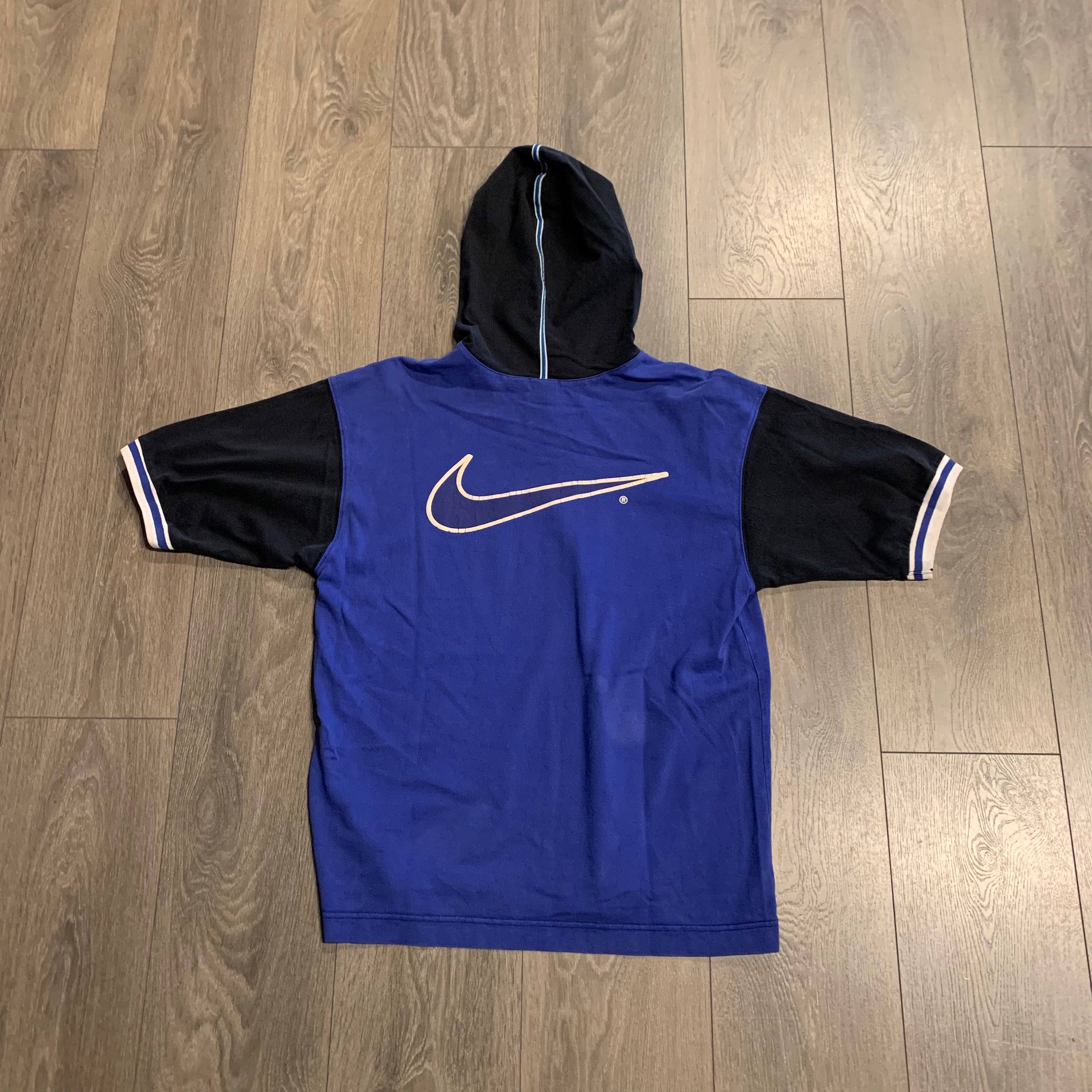 90s Nike hooded t-shirt M