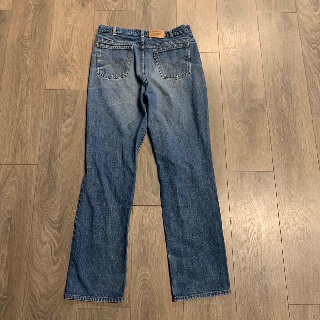 90s Levi’s Orange Tab 36