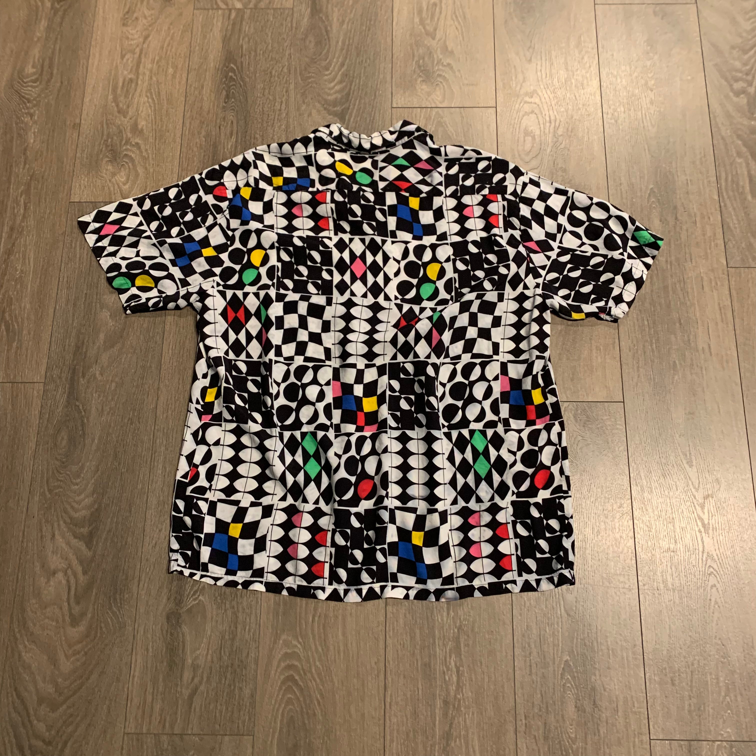 Abstract Print Collared Shirt L
