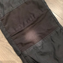 Load image into Gallery viewer, The North Face Gore-Tex overalls M/L
