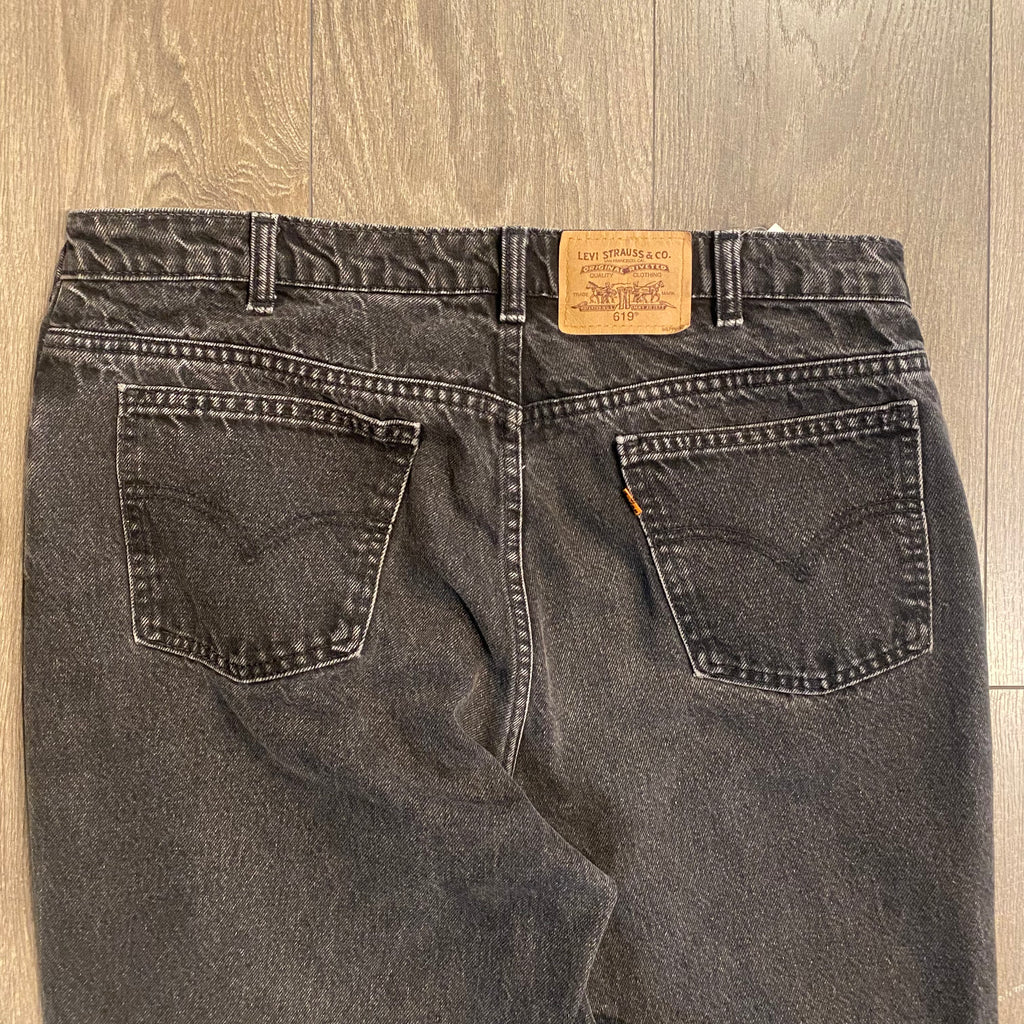90s Levi’s Orange Tab Denim 36” x 31”