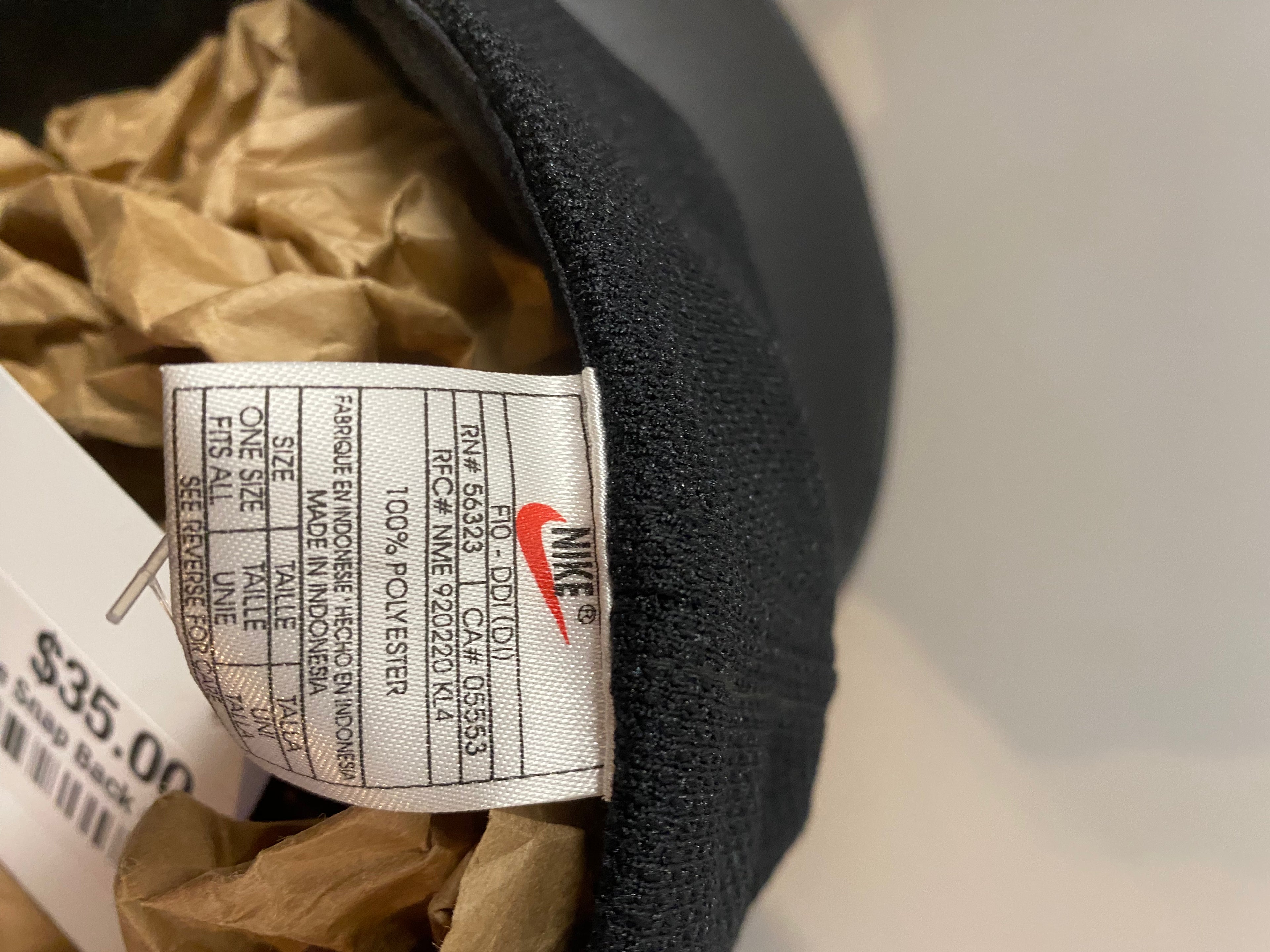 Black Nike Snap Back OS