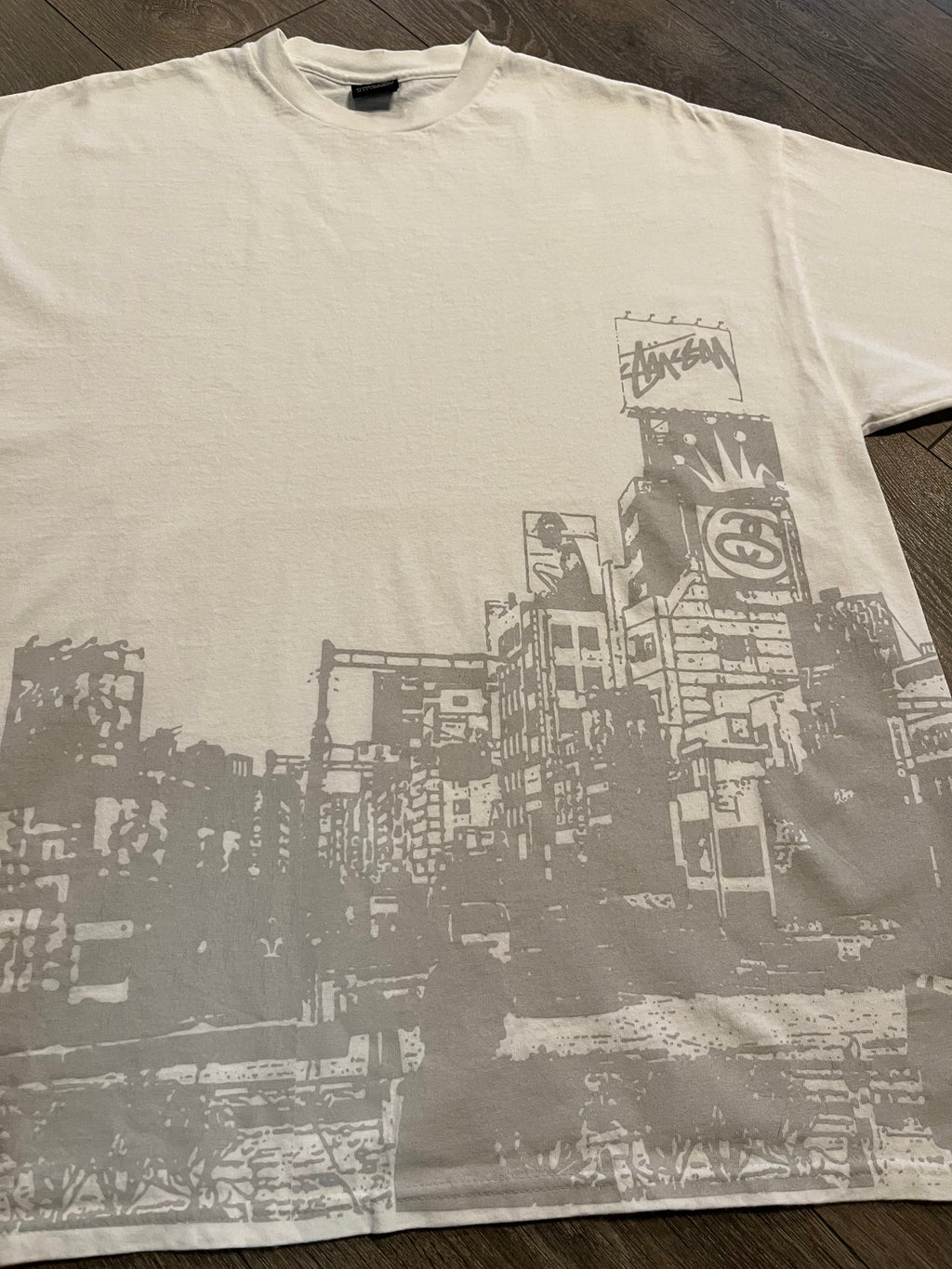 2000s Stussy cityscape tee XL