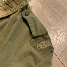 Load image into Gallery viewer, Vintage Military Coat L
