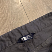 Load image into Gallery viewer, The North Face Grey Pants 36
