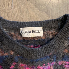 Load image into Gallery viewer, Gianni Bugli Knit Sweater L
