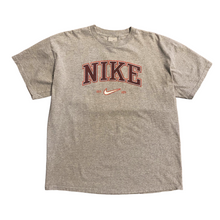 Load image into Gallery viewer, Y2K Nike College Logo Tee XL
