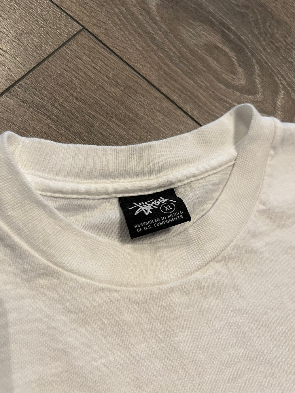 2000s Stussy cityscape tee XL