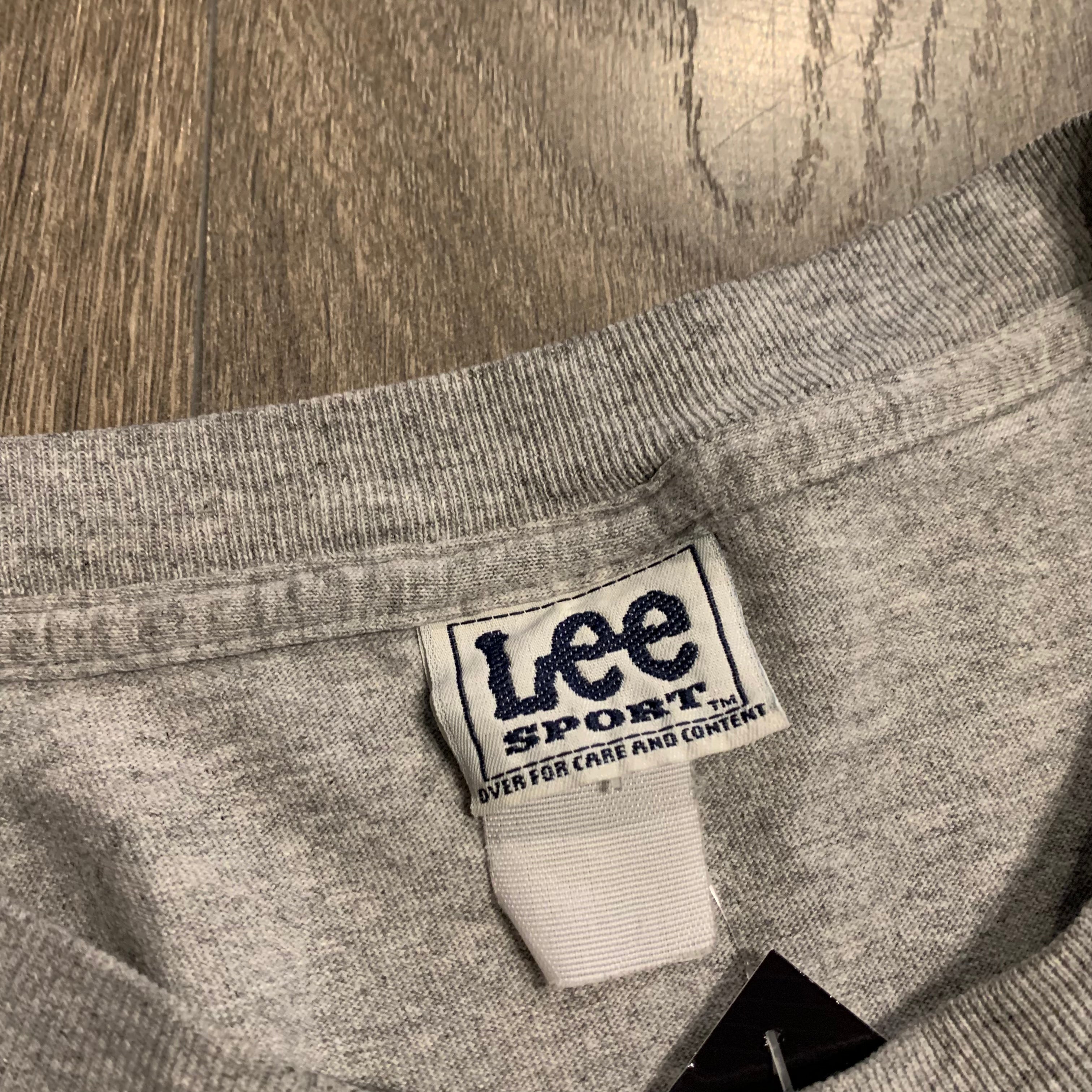 01’ Final Four Tee XL