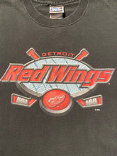 Load image into Gallery viewer, Vintage Detroit Red Wings NHL tee XXL
