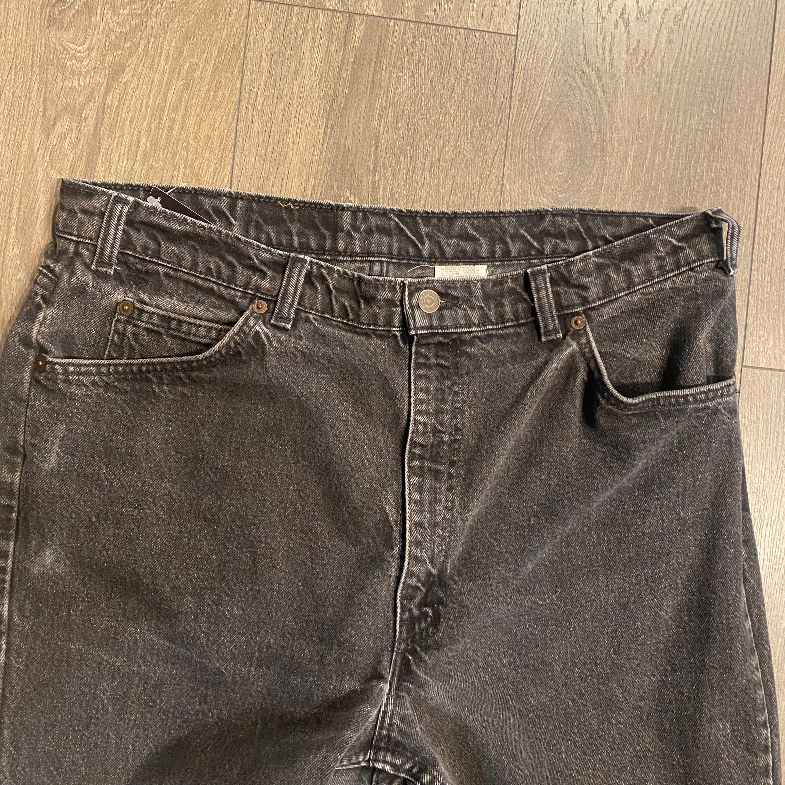 90s Levi’s Orange Tab Denim 36” x 31”