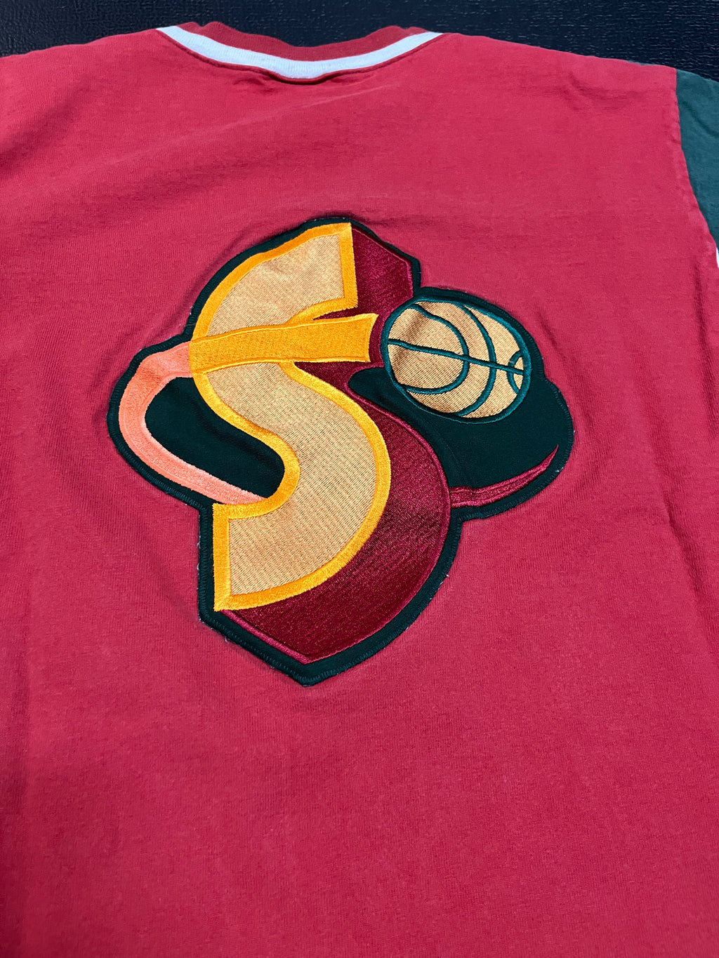 90s Seattle Sonics Champion shirt L