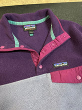 Load image into Gallery viewer, Vintage Patagonia two-tone fleece synchilla S
