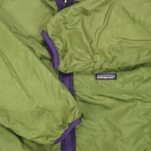 Load image into Gallery viewer, Vintage Patagonia reversible jacket L/XL
